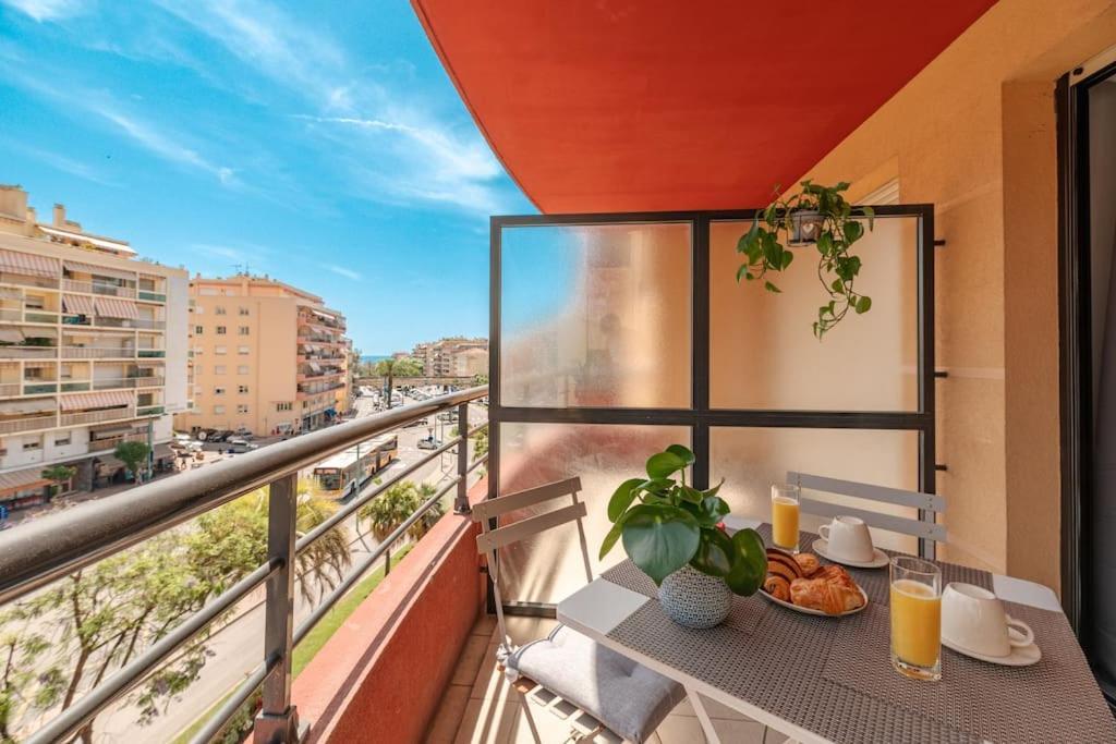 Appartement Cosy Au Centre Ville De 멍똥 외부 사진